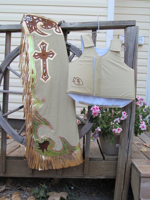 Custom DESIGN BULL RIDING CHAP & Protective Vest Set