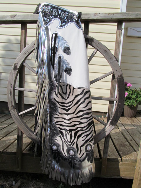 HALF BODY BULL RIDING CHAPS